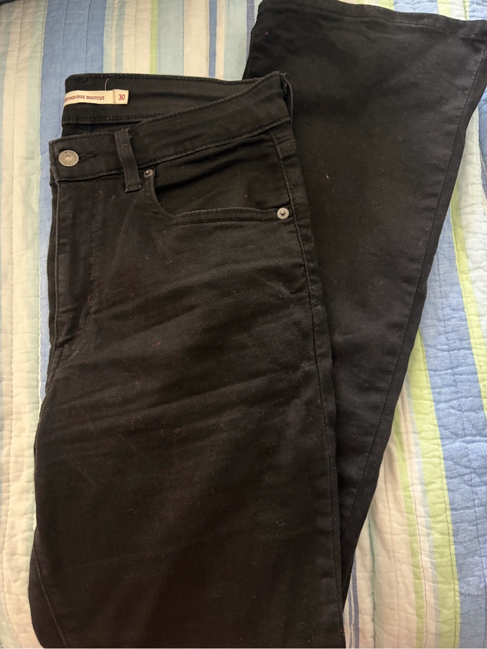 Levi’s 725 High Rise Bootcut Jeans